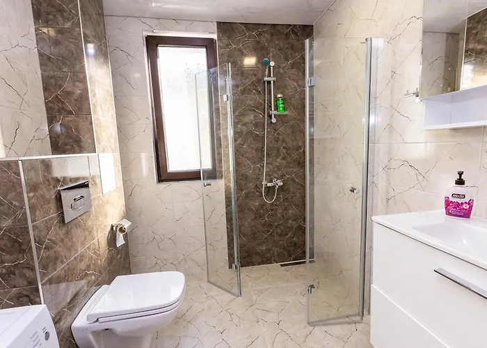 Апартамент Topalov